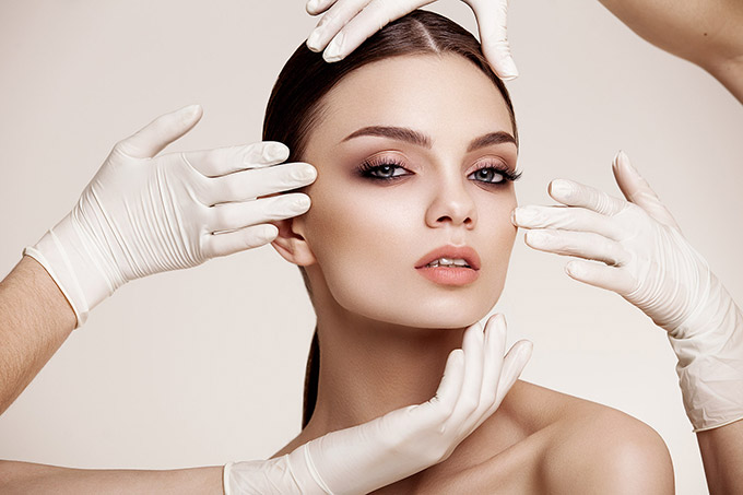 Рукотворная красота: 4 правила антиэйдж-косметологии, которые на самом деле работают