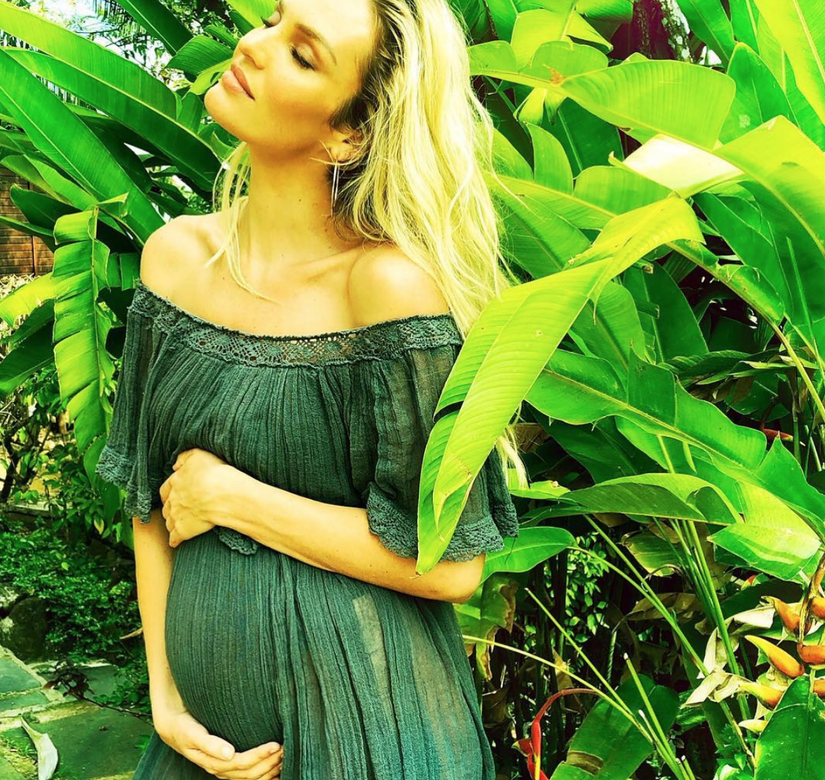 «Ангел» Victoria's Secret Кэндис Свейнпол ждет второго ребенка