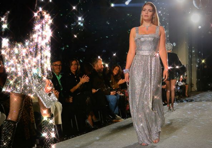 Дроны в роли моделей на показе Dolce & Gabbana