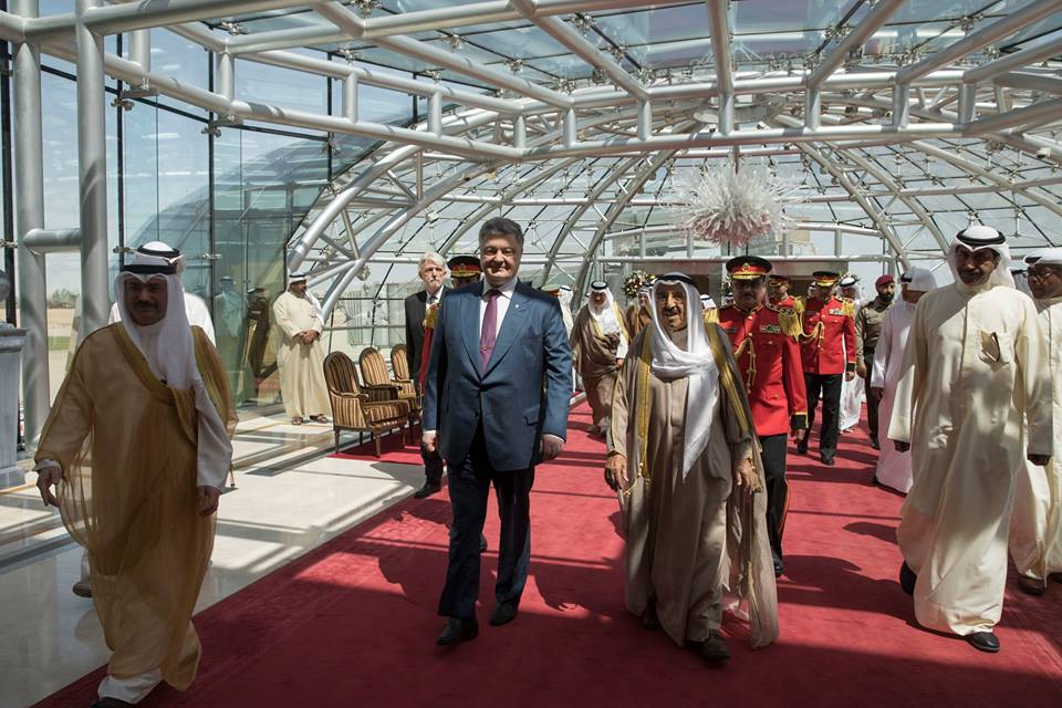 В гостях у шейха: Петр Порошенко впервые посетил Кувейт