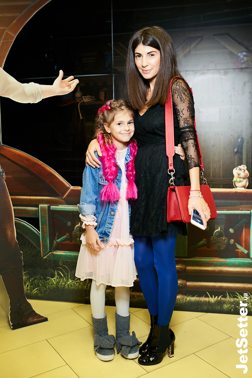 Сабина Мусина с дочерью Кирой
