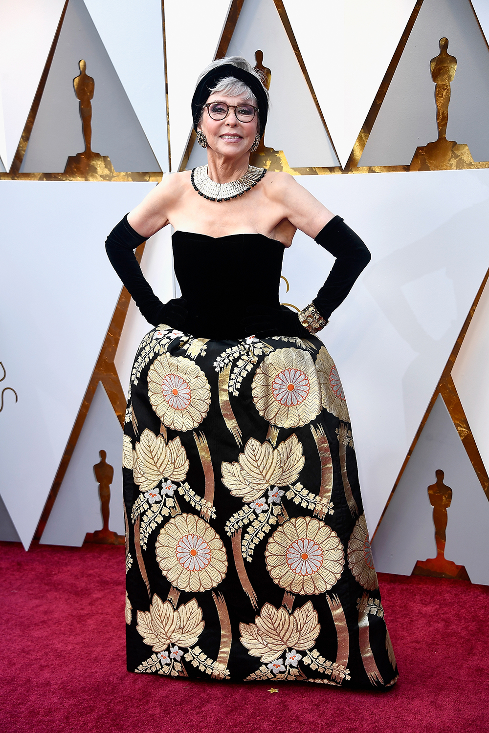 Актриса вышла на красную ковровую дорожку церемонии Оскар в платье 55-летней давности