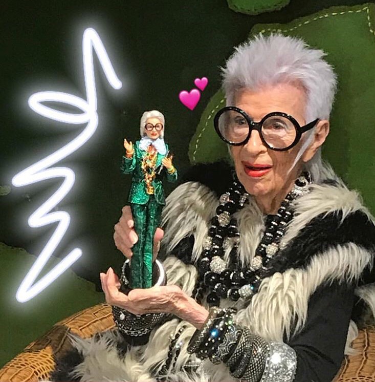 96-летняя икона стиля Айрис Апфель стала прототипом куклы Барби