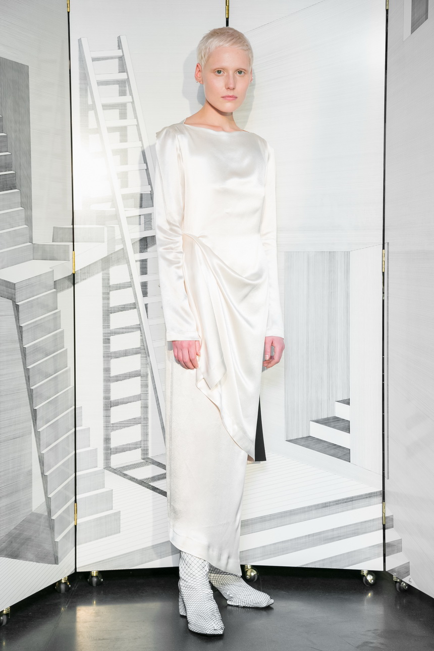Litkovskaya
Ready to Wear Fall Winter 2018 Collection
Paris Fashion Week

NYTCREDIT: Gio Staiano / NOWFASHION
