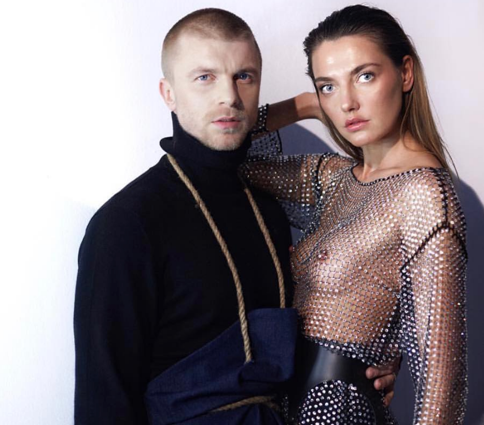 Самое «голое» платье вечеринки Vanity Fair оказалось работой украинского дизайнера