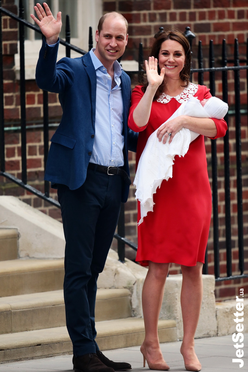 Кадр дня: Кейт Миддлтон и принц Уильям представили новорожденного принца