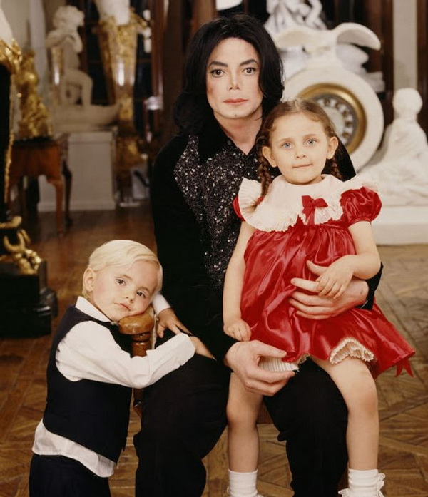 Пэрис Джексон опубликовала семейное фото с отцом