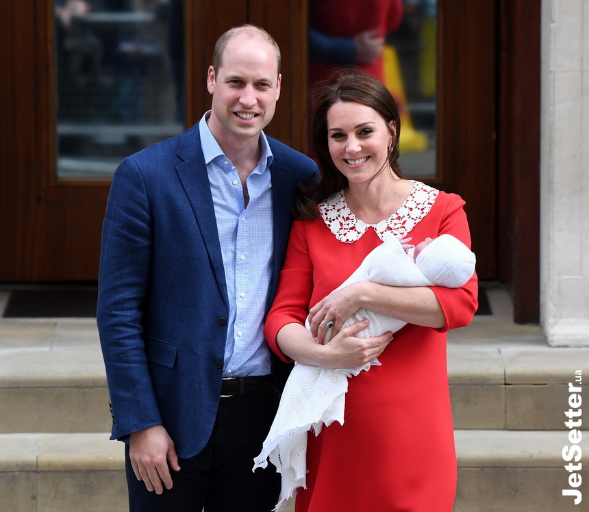 Кадр дня: Кейт Миддлтон и принц Уильям представили новорожденного принца