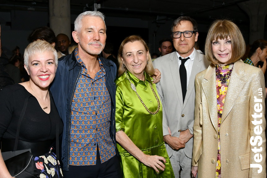 Селена Гомес, Ума Турман и Дакота Фаннинг на показе круизной коллекции Prada 2019