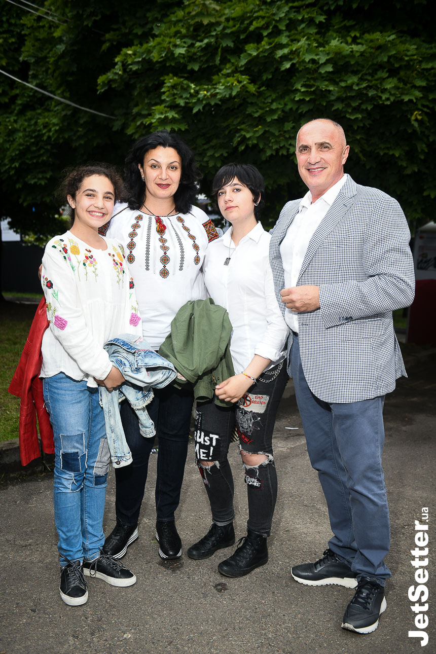 Иванна Климпуш-Цинцадзе с семьей