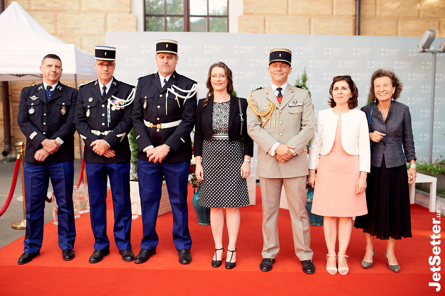 Изабель Дюмон и представители посольства Франции  в Украине