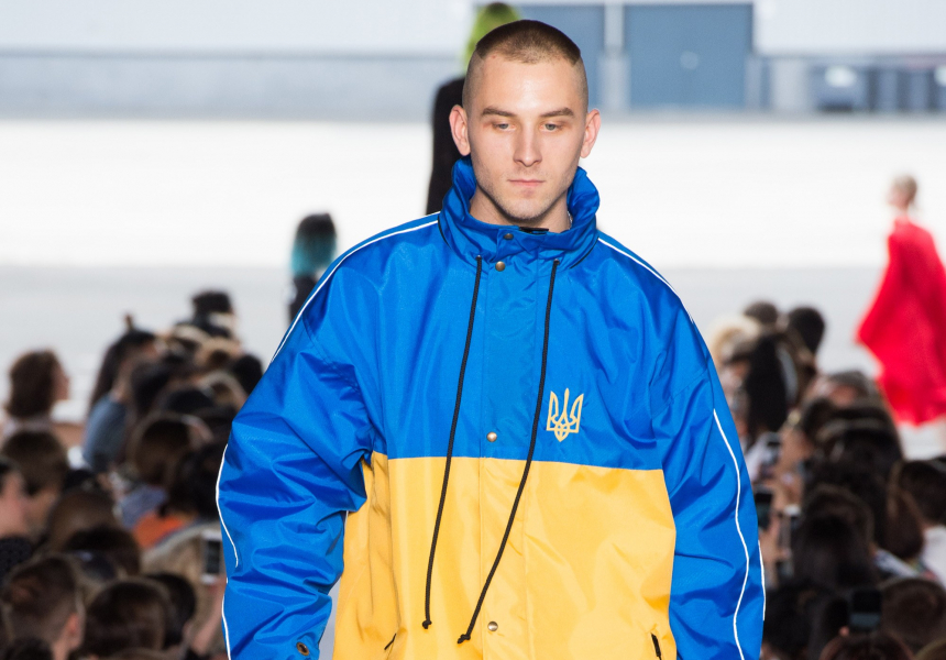 Украинский двуколор в новой коллекции Vetements SS'19 - JetSetter