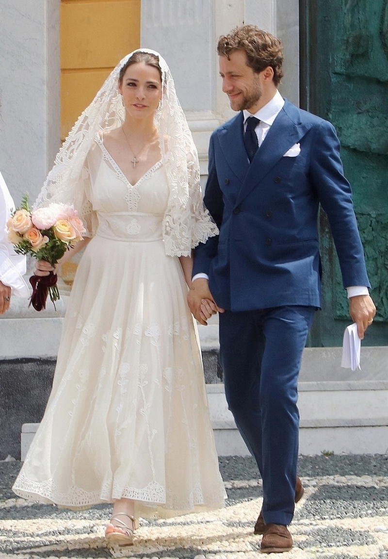 https://jetsetter.ua/wp-content/uploads/2018/07/bea-shaffer-francesco-carrozzini-wedding-italy-july-2018-04_novyj-razmer.jpg