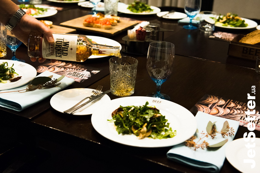 Wild Turkey Family Dinner в ресторане Beef Meet & Wine