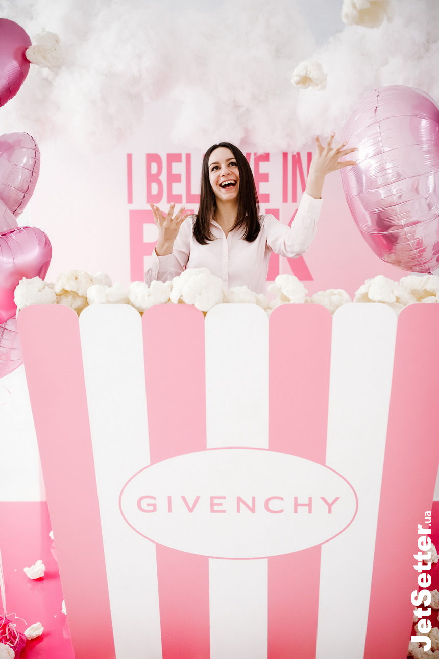 Презентація аромату Live Irresistible Rosy Crush від Givenchy