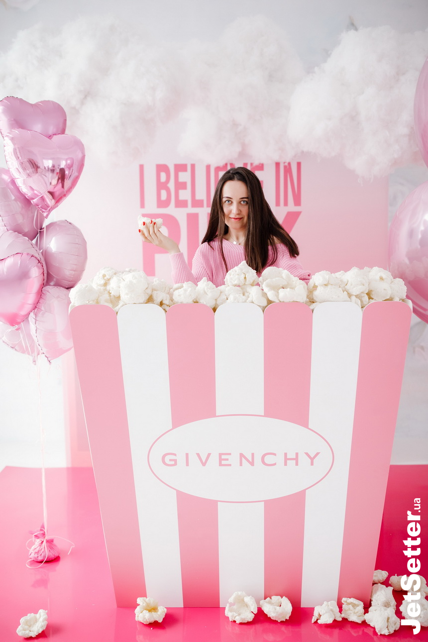 Презентація аромату Live Irresistible Rosy Crush від Givenchy