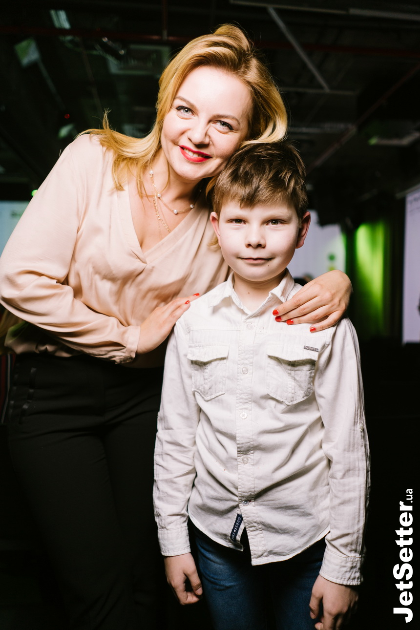 Олена Бандровська з сином