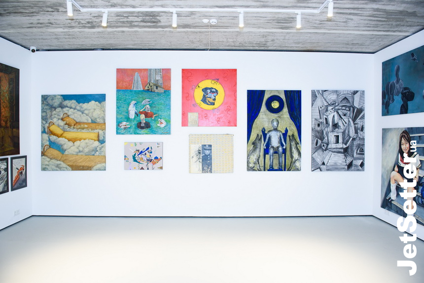 Передаукціонна виставка From Red to Blue and Yellow