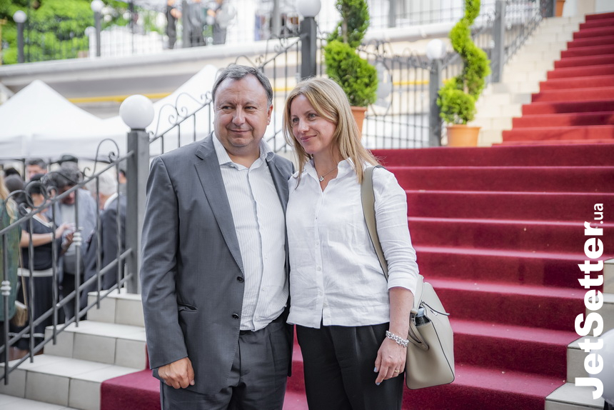 Микола Княжицький з дружиною – голова комітету з питань культури і духовності