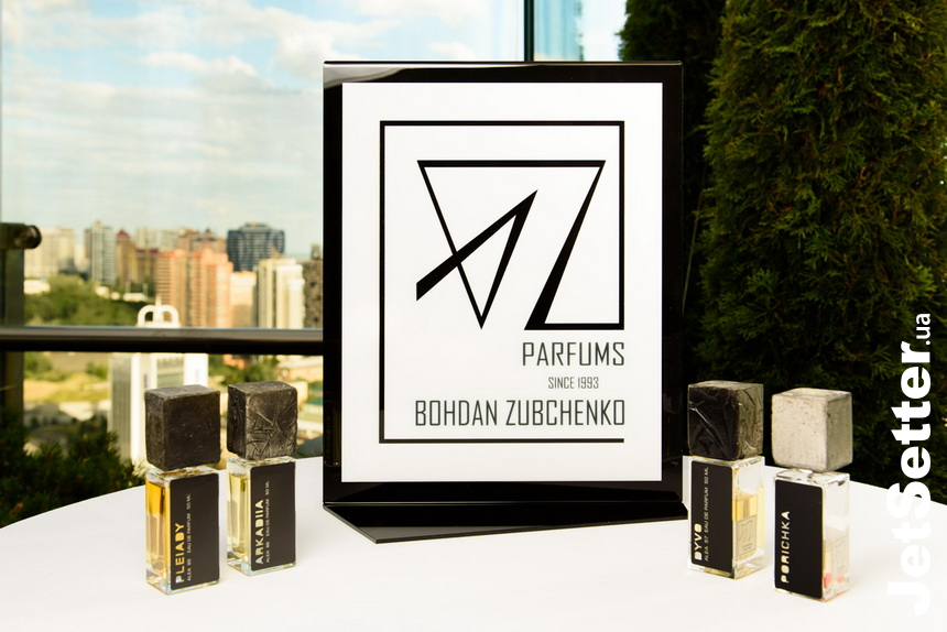 Парфумер Богдан Зубченко створив унікальний аромат, який уособлює настрій колекції. 