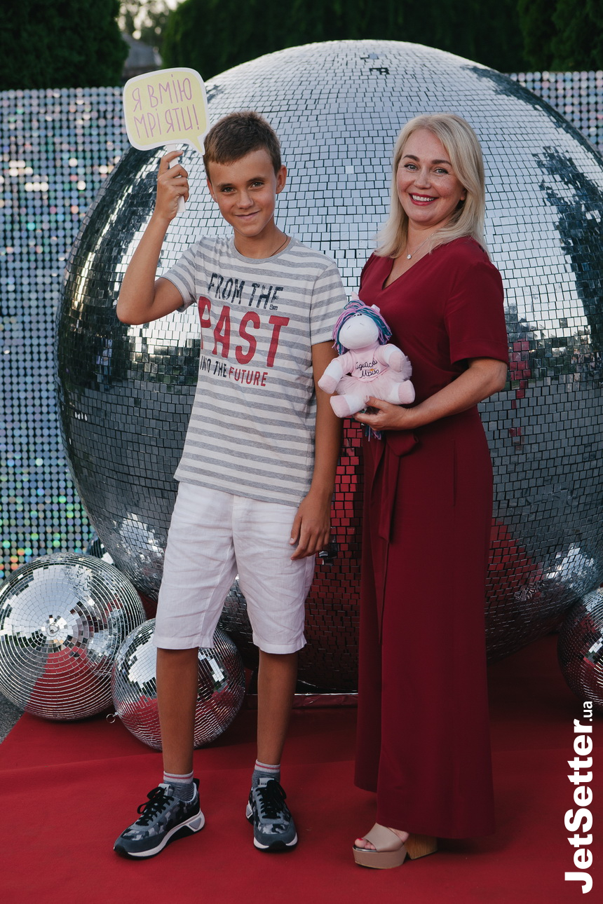 Інна Дворська з сином Макаром