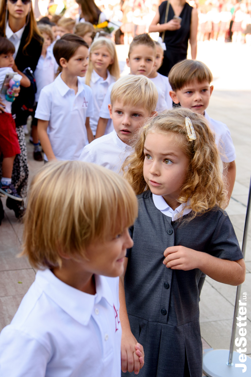 День знань: як джетсетери проводжали дітей до школи