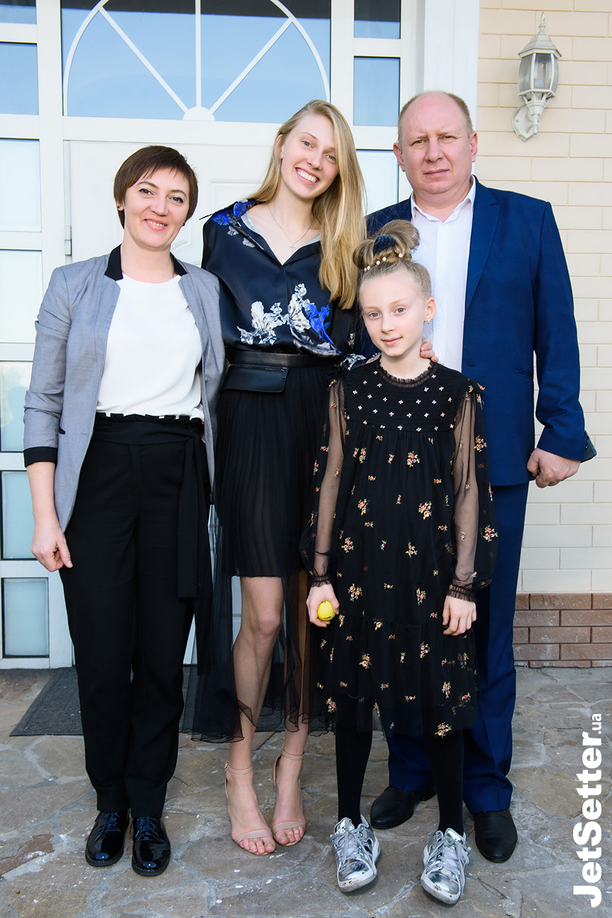 Марина Полканова з родиною