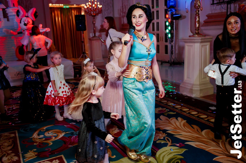 Чарівний світ Disney у Fairmont Grand Hotel Kyiv