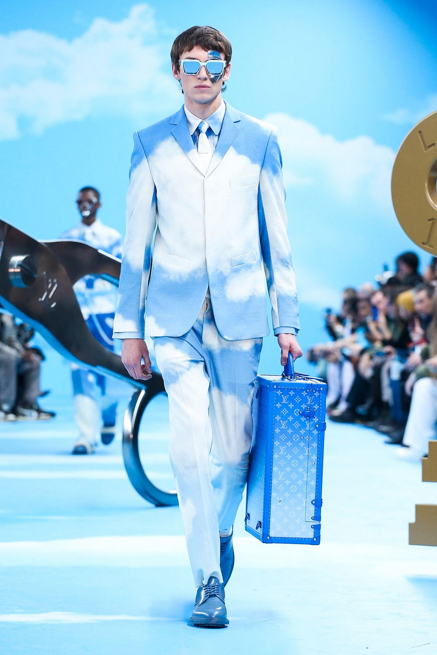 Paris Men’s Fashion Week: Белла Хадід на шоу Louis Vuitton FW’20/21 - JetSetter