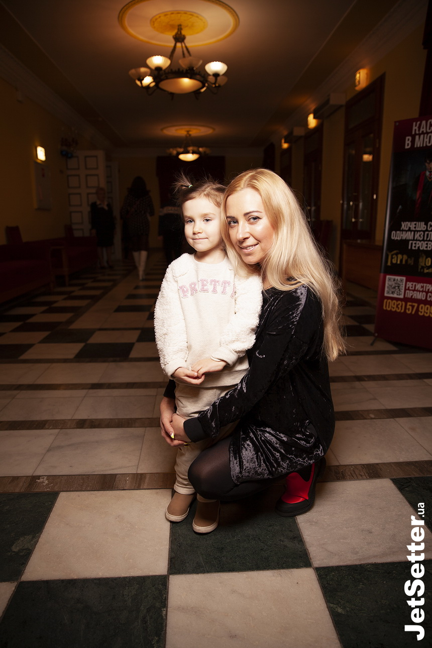 Тоня Матвієнко з дочкою
