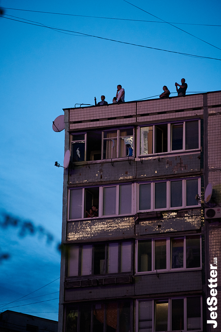 Усі в номера! Гурт Green Grey «запалив» на даху готелю Bratislava