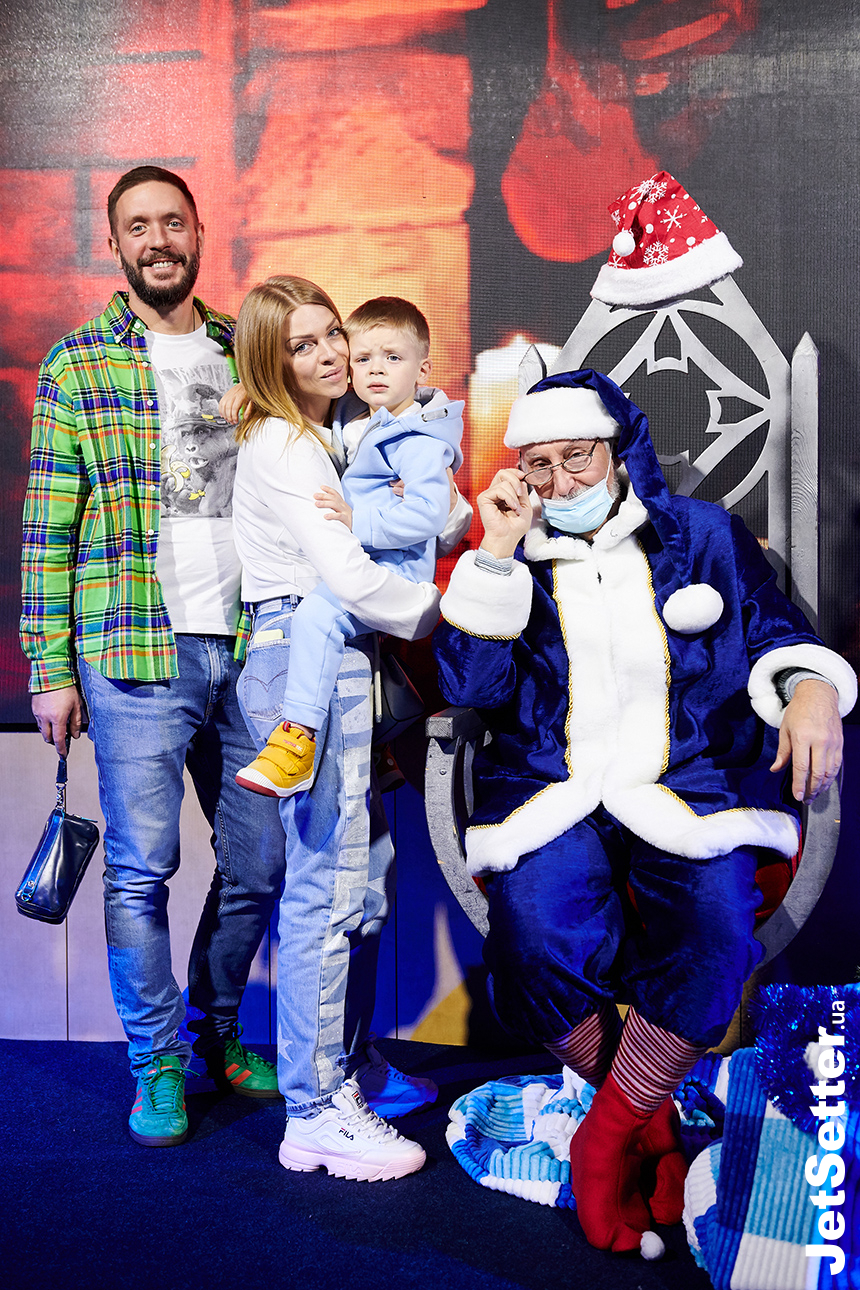 Яна Глущенко з чоловіком та сином