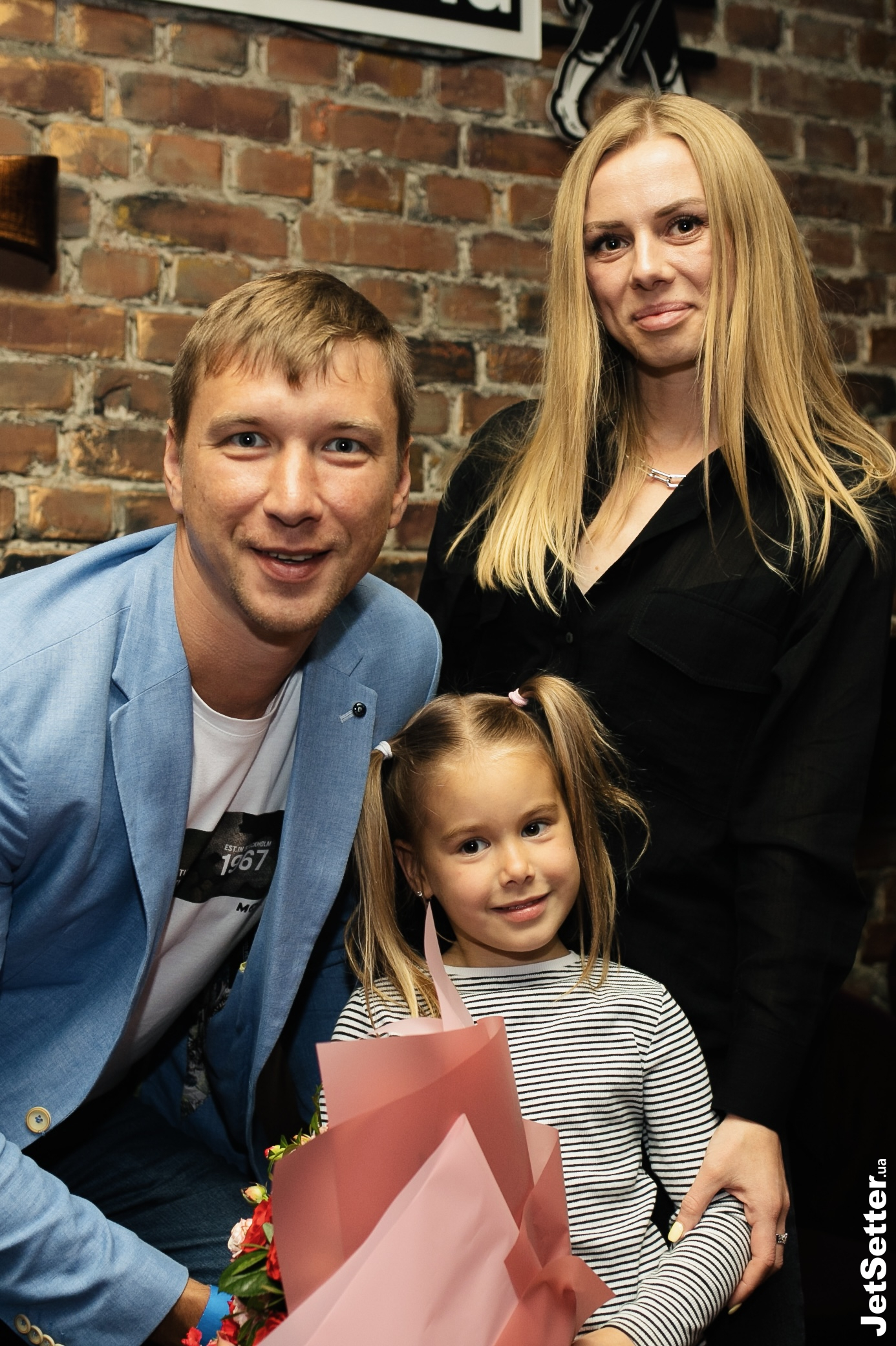 Юрій та Аліна Яковенки з донькою Діаною