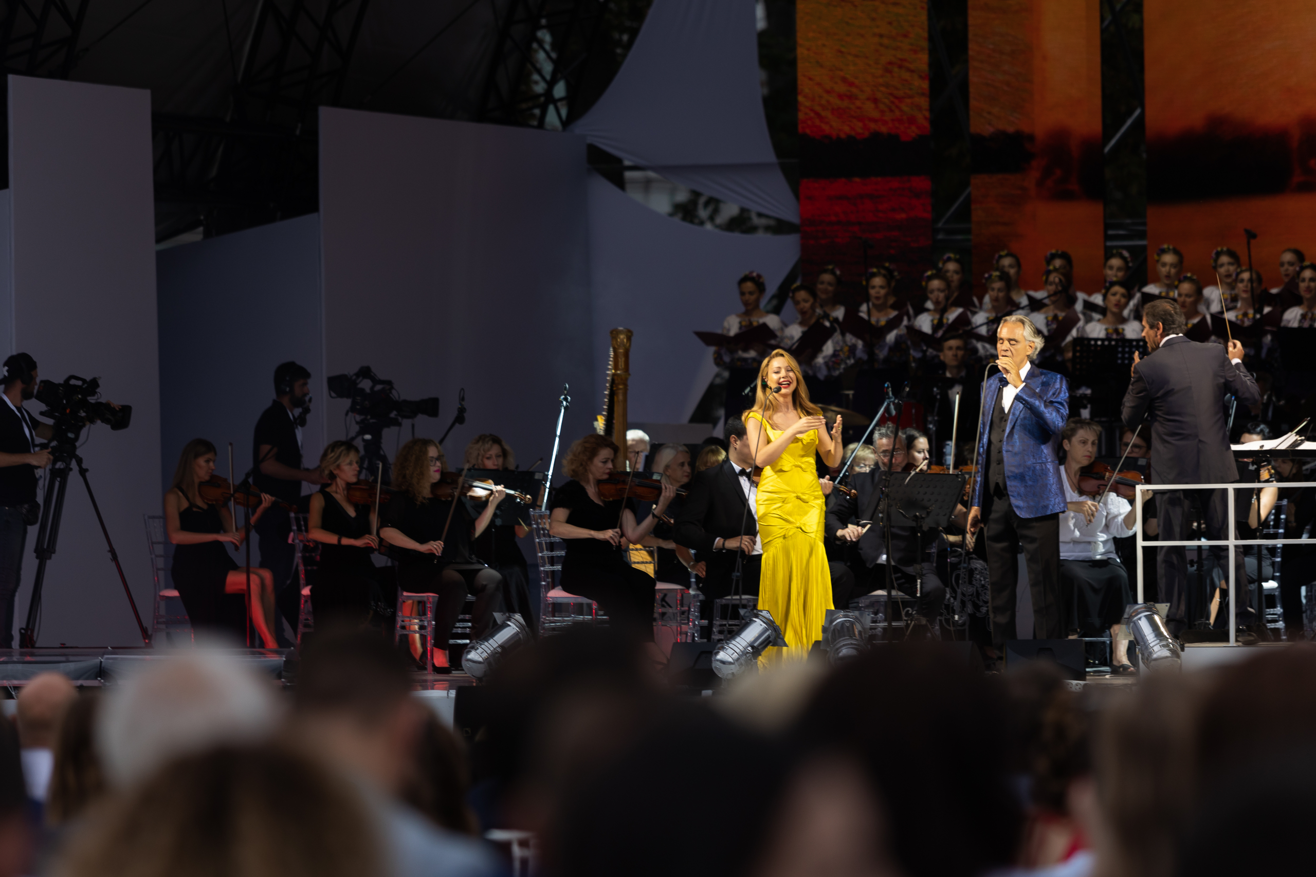 «Голос моєї душі»: благодійний концерт Андреа Бочеллі біля Маріїнського палацу