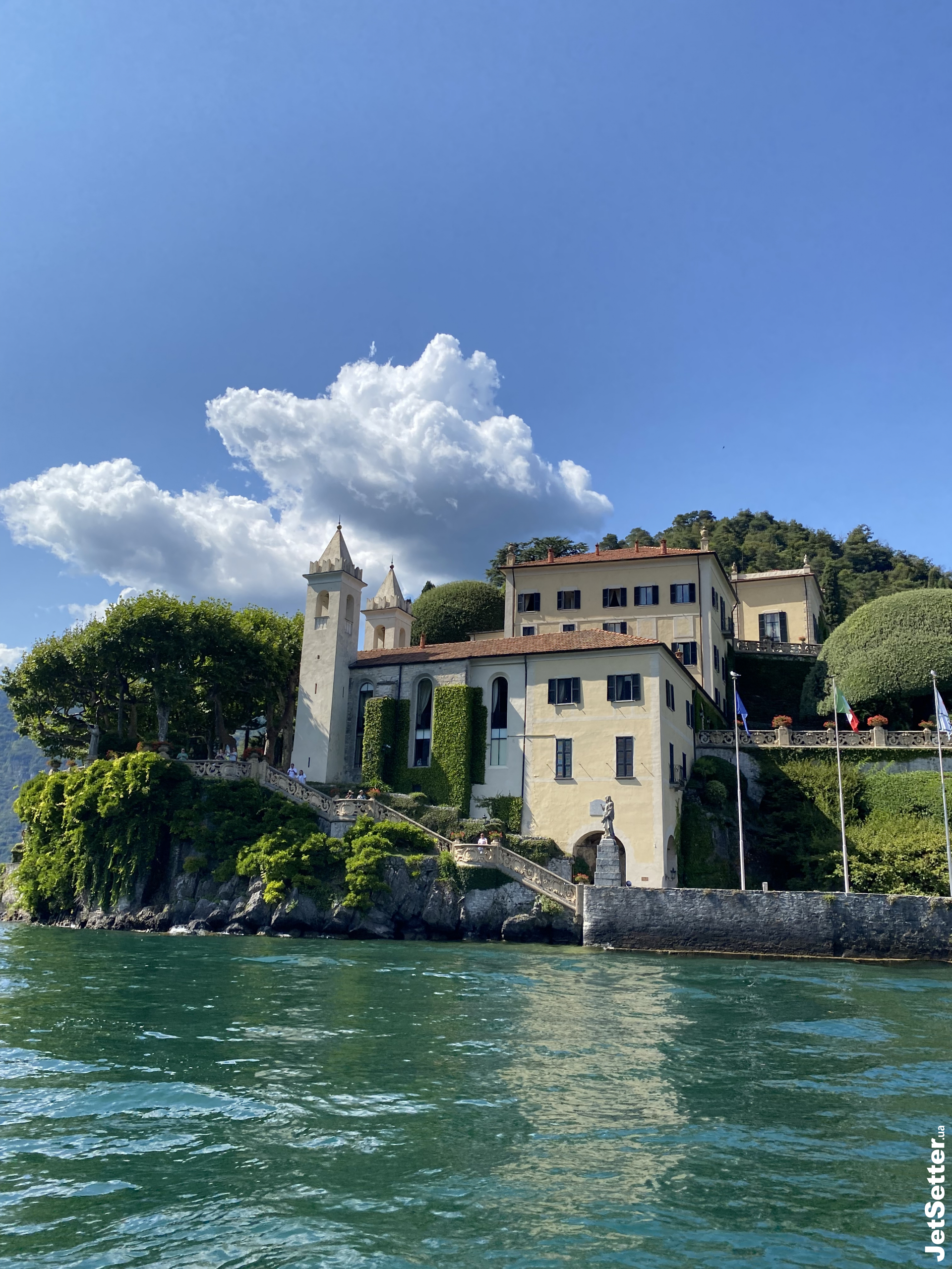 Світський бранч у готелі Bulgari Milano, прогулянка італійським озером Комо та швейцарським Лугано