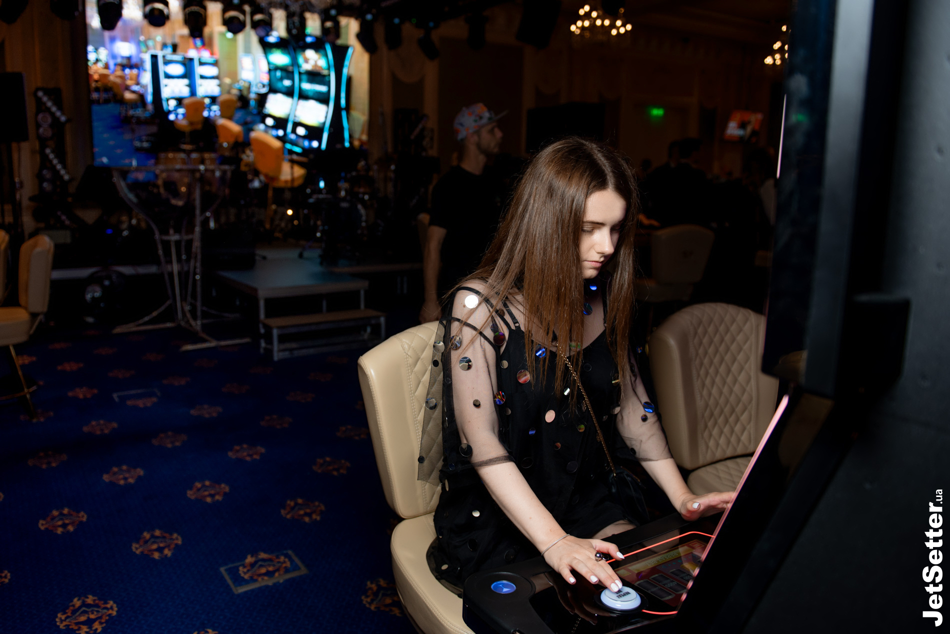 Відкриття міжнародного казино Шангрі Ла у Fairmont Grand Hotel