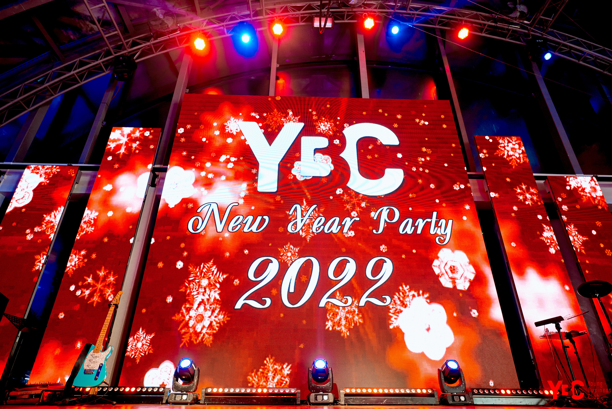 Новорічна вечірка Young Business Club у Queen Kyiv