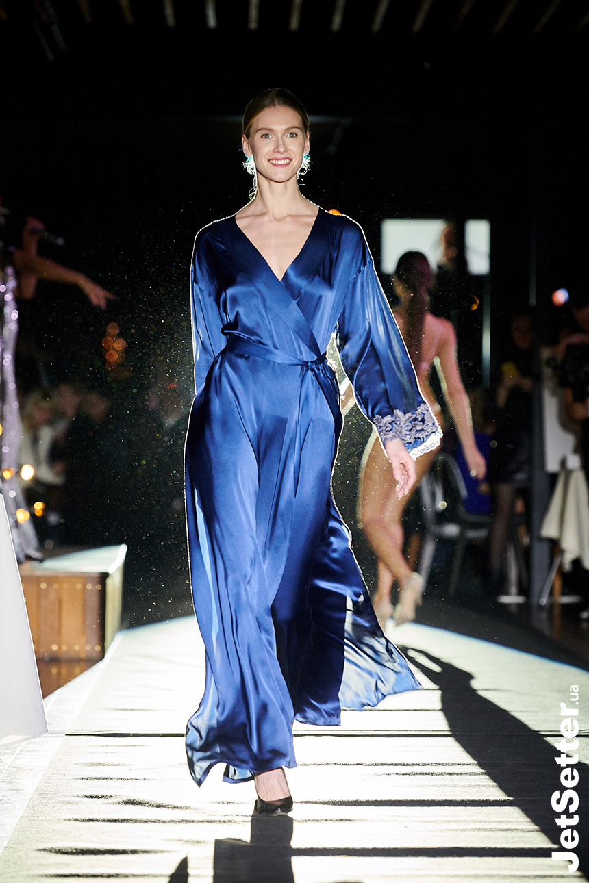 La Perla Fashion Show на честь 25-річчя знакової колекції бренду Maison