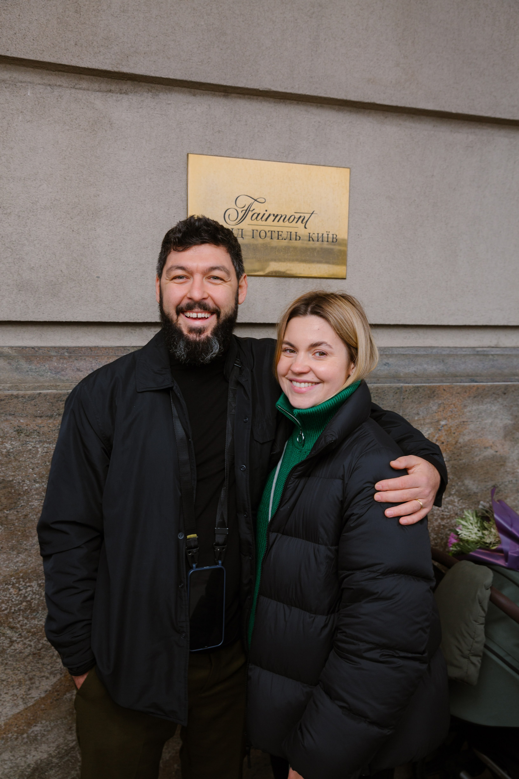 Відкриття бронзової мініскульптурки «Паляниця» на фасаді Fairmont Grand Hotel Kyiv