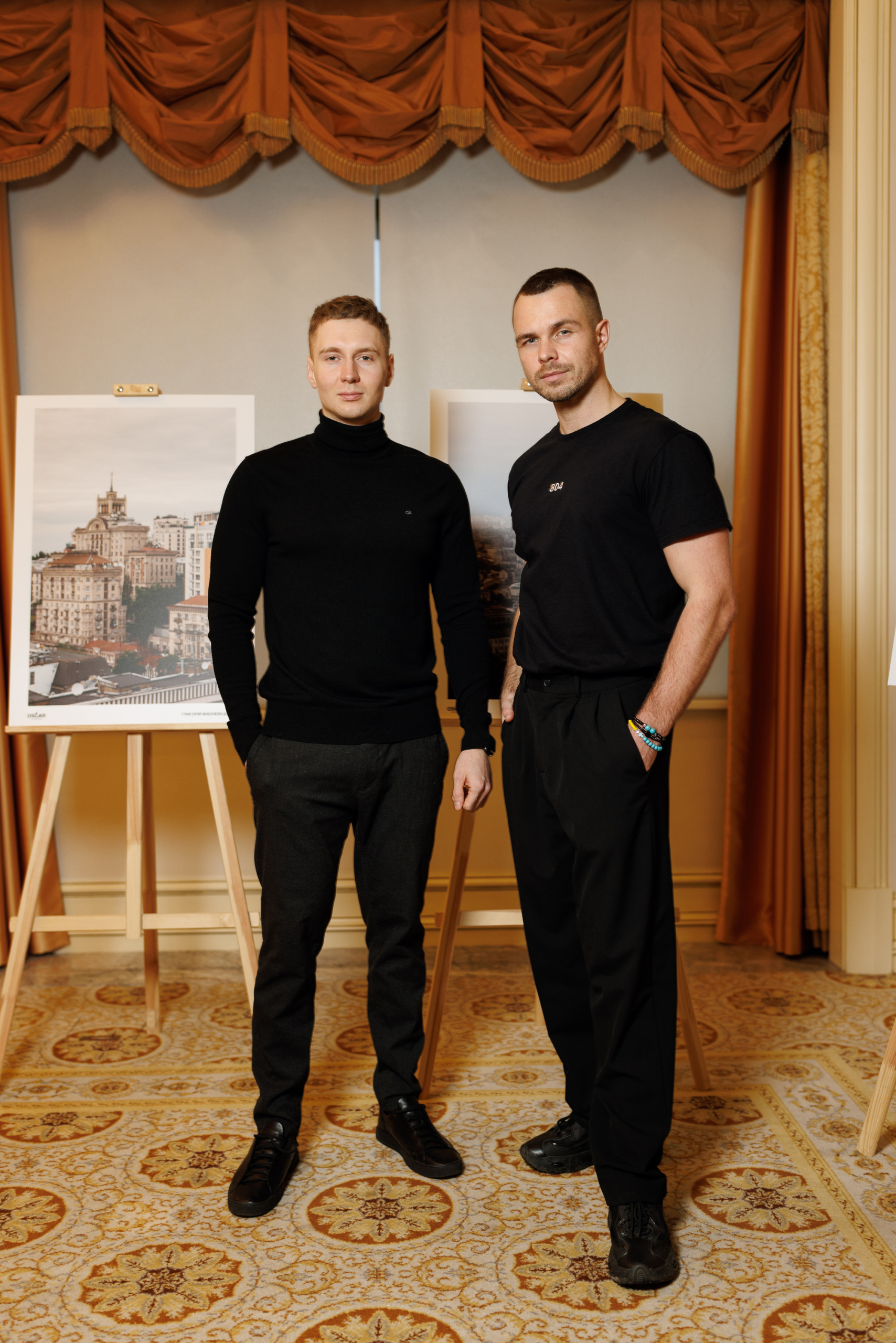 Відкриття благодійної фотовиставки «Закохані в Київ» у Fairmont Grand Hotel Kyiv
