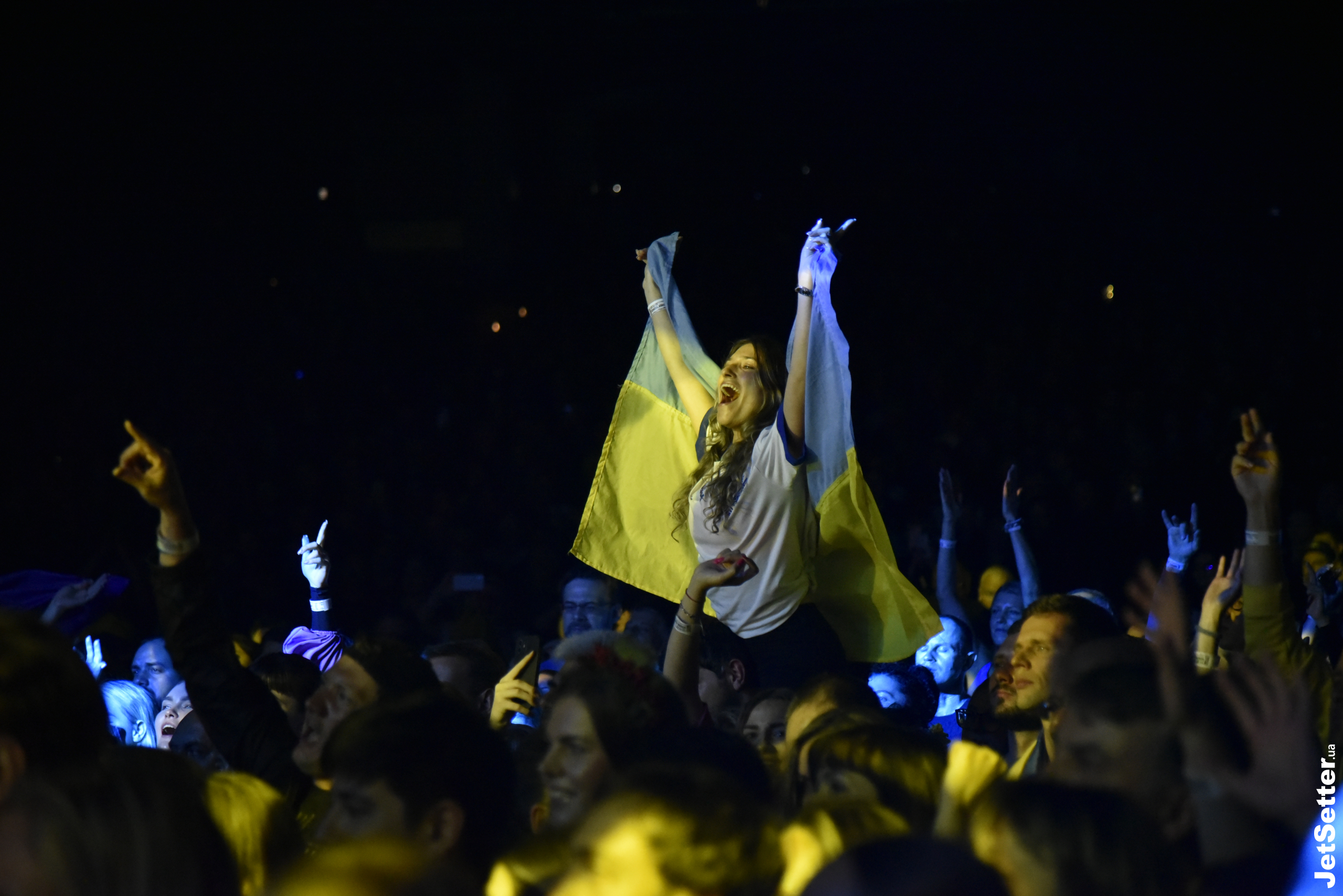 Шалена енергія та тисячі українських слухачів: нічне шоу «Океану Ельзи» в Нью-Йорку