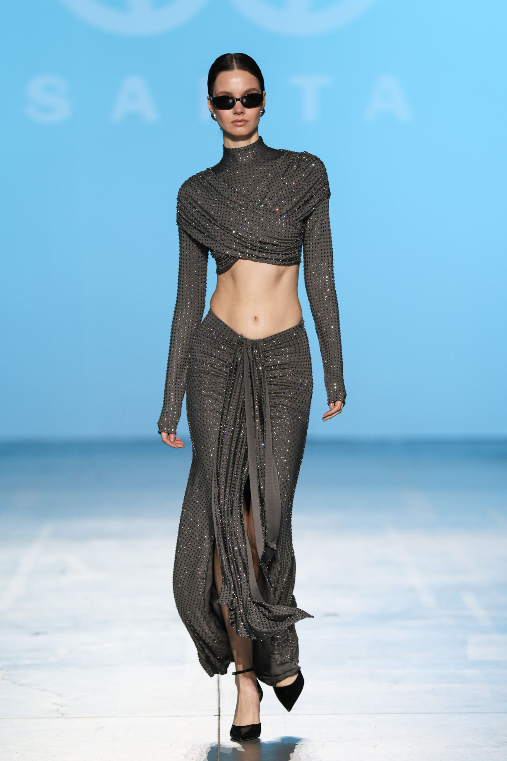 Ukrainian Fashion Week: спокуса та елегантність на показі SANTA FW25/26