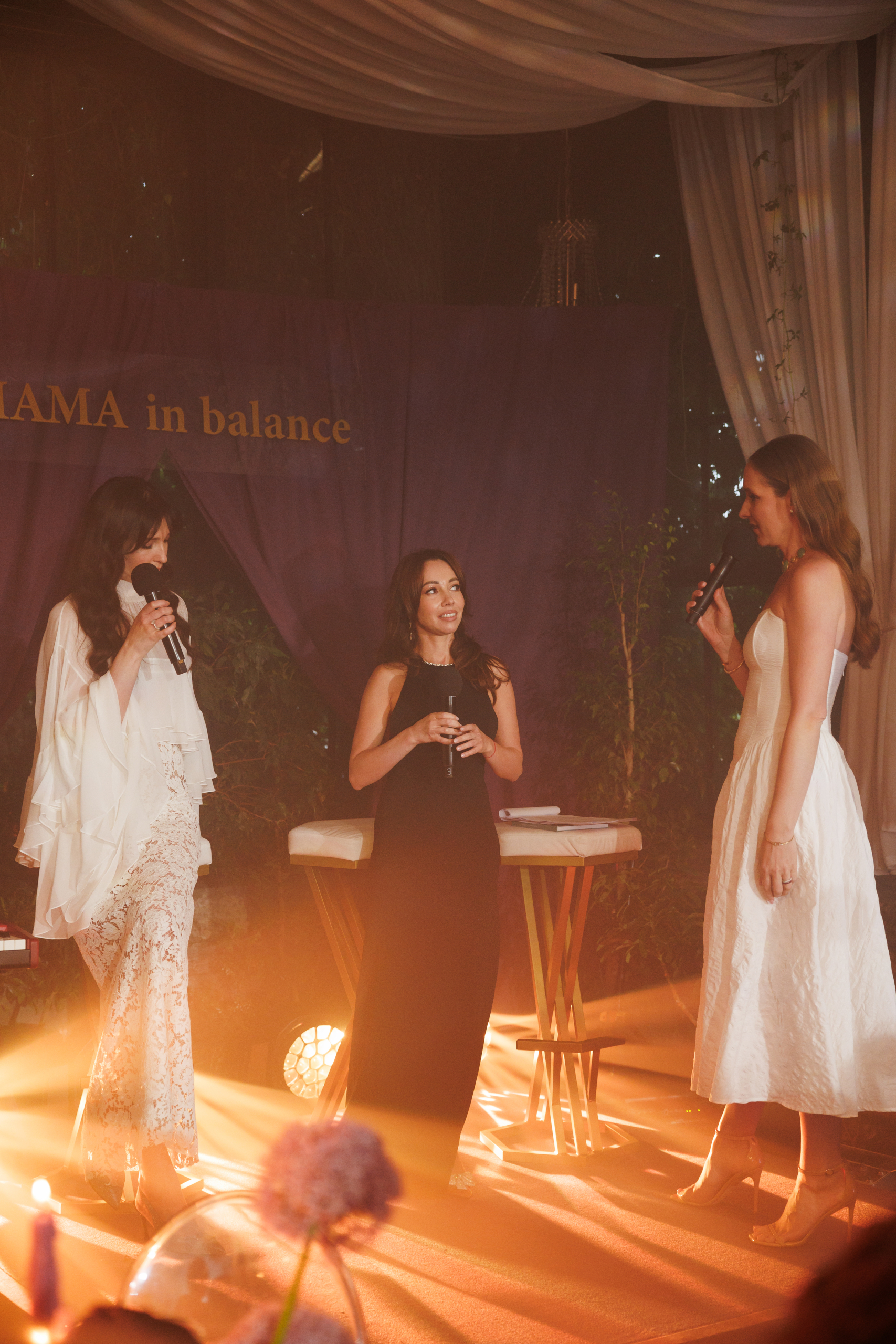 Фіолетовий — код вечора: балет і стендап на презентації Mama in Balance
