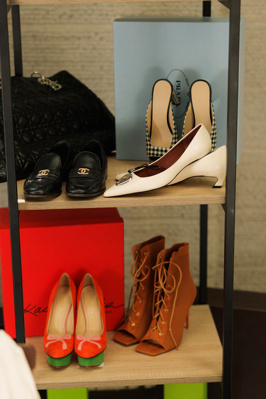 Третій благодійний SHOE MARKET від the COAT