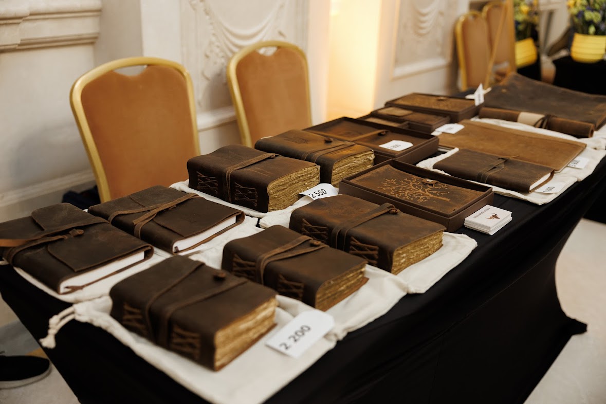 Fairmont Charity Market у Fairmont Grand Hotel Kyiv