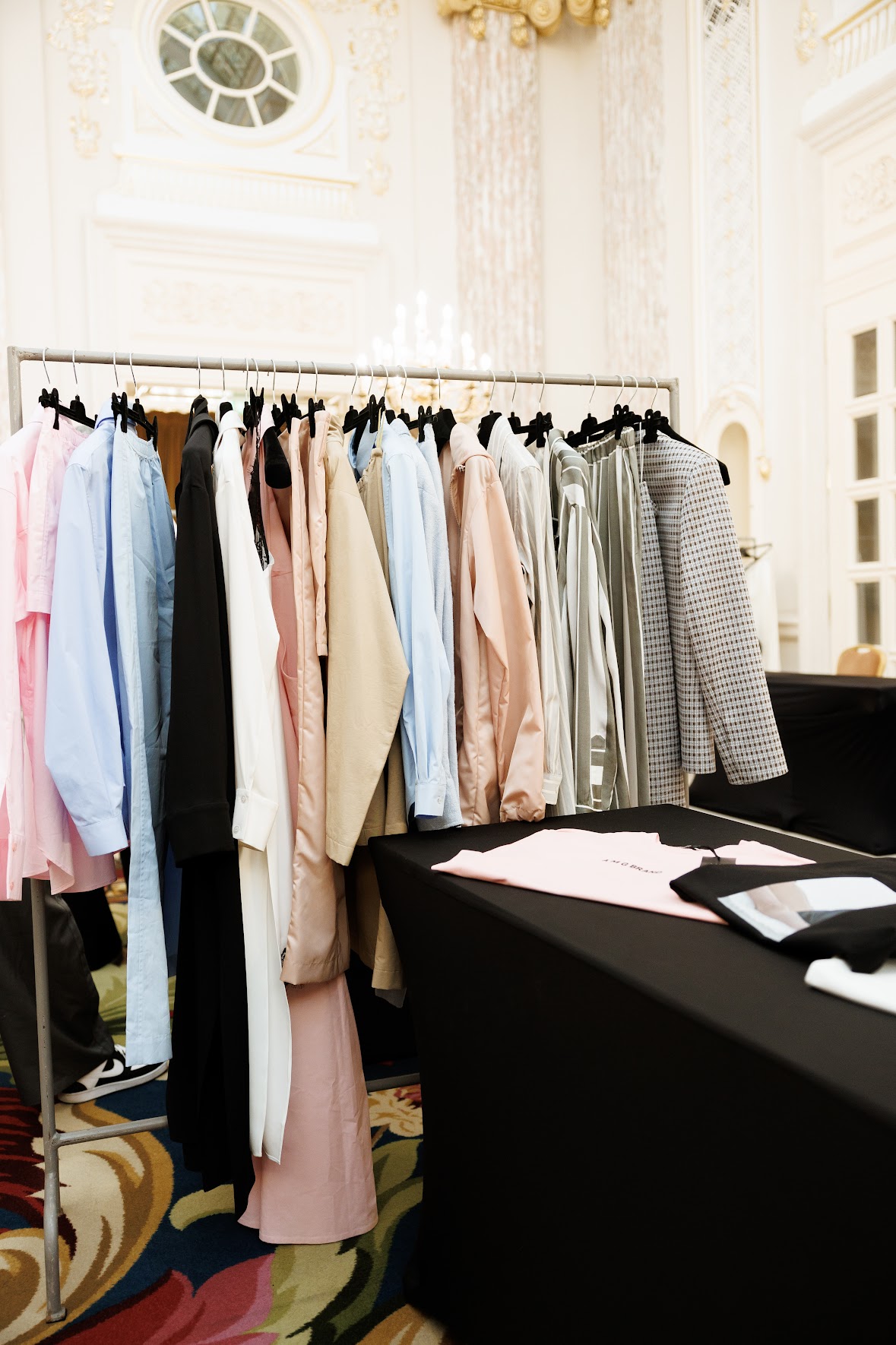 Fairmont Charity Market у Fairmont Grand Hotel Kyiv