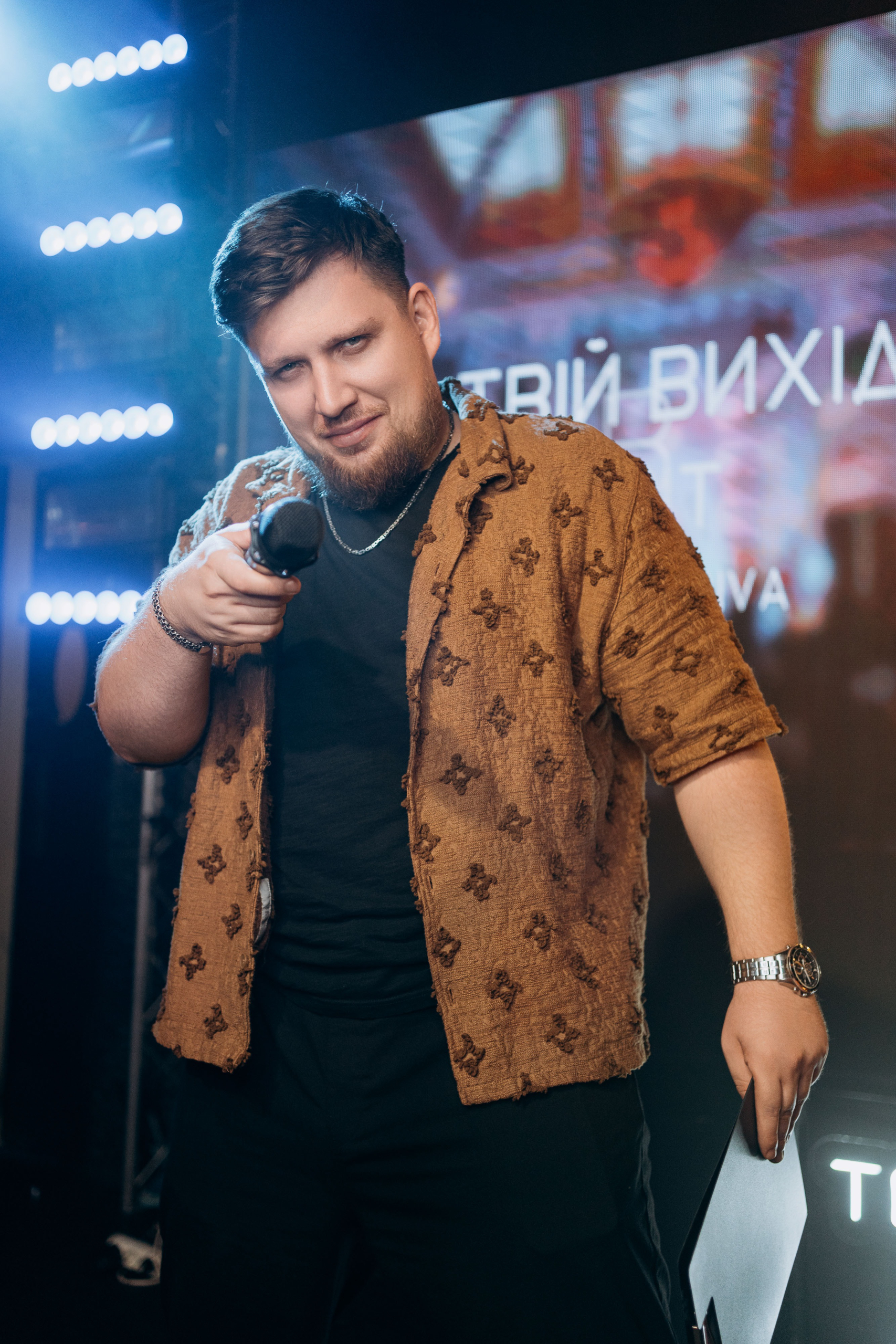 Благодійний концерт «Твій вихід у світ» об’єднав мистецтво і підтримку військових у ресторані Boho