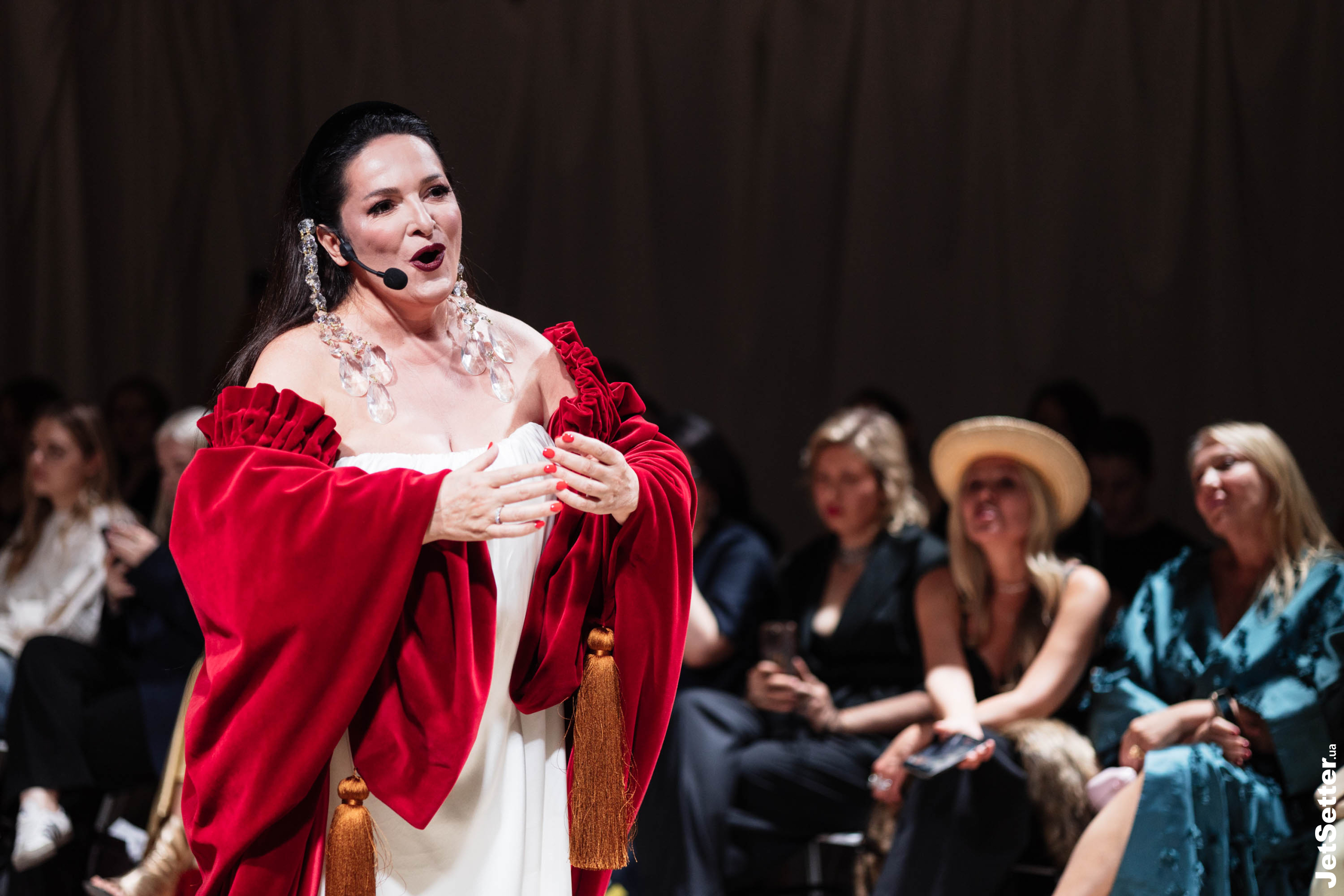 Дебют бренду Дар’ї Білої MY THEATRE на UFW: гості та показ