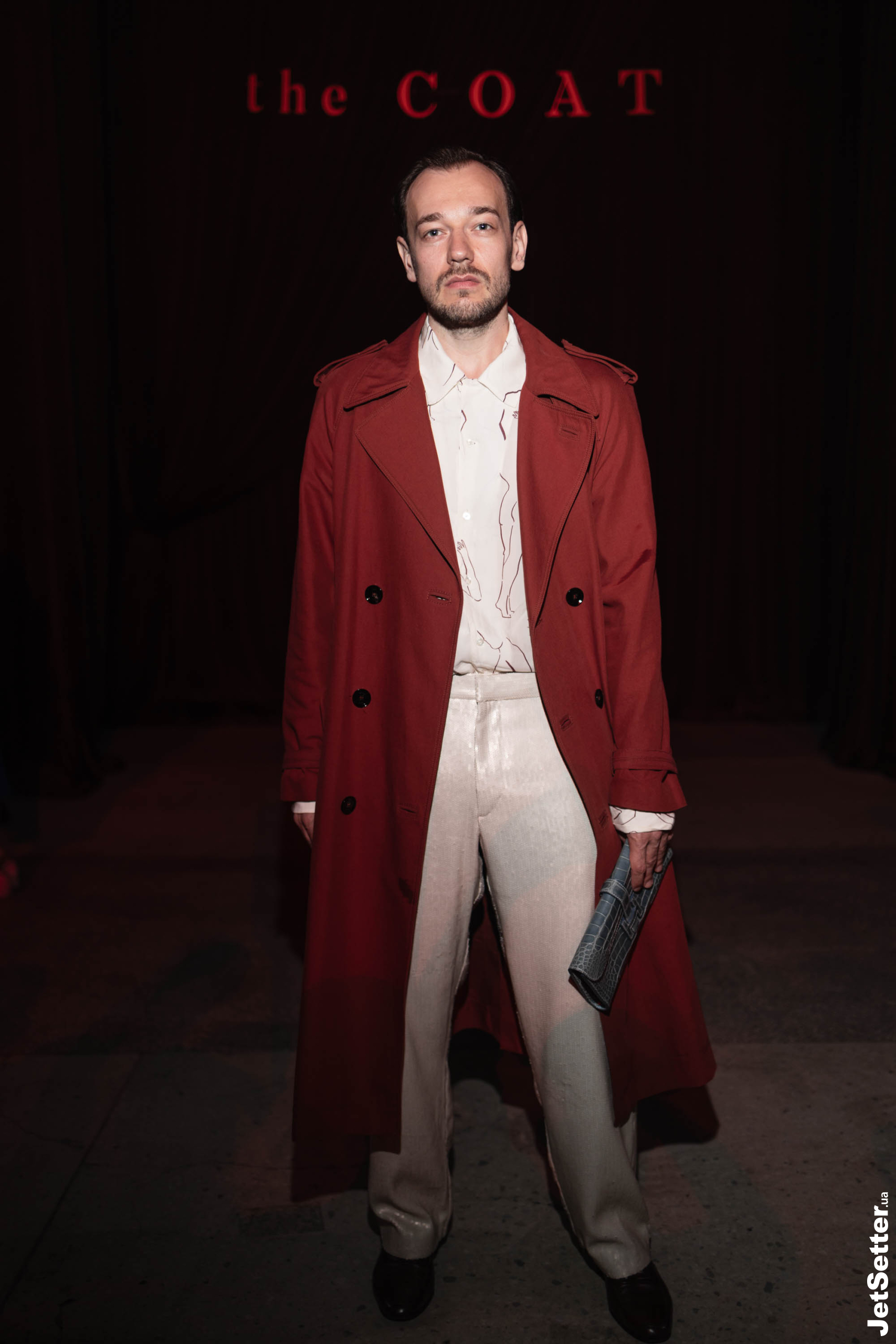 Показ the COAT FW 25/26: імпровізований костел, весілля та поцілунки