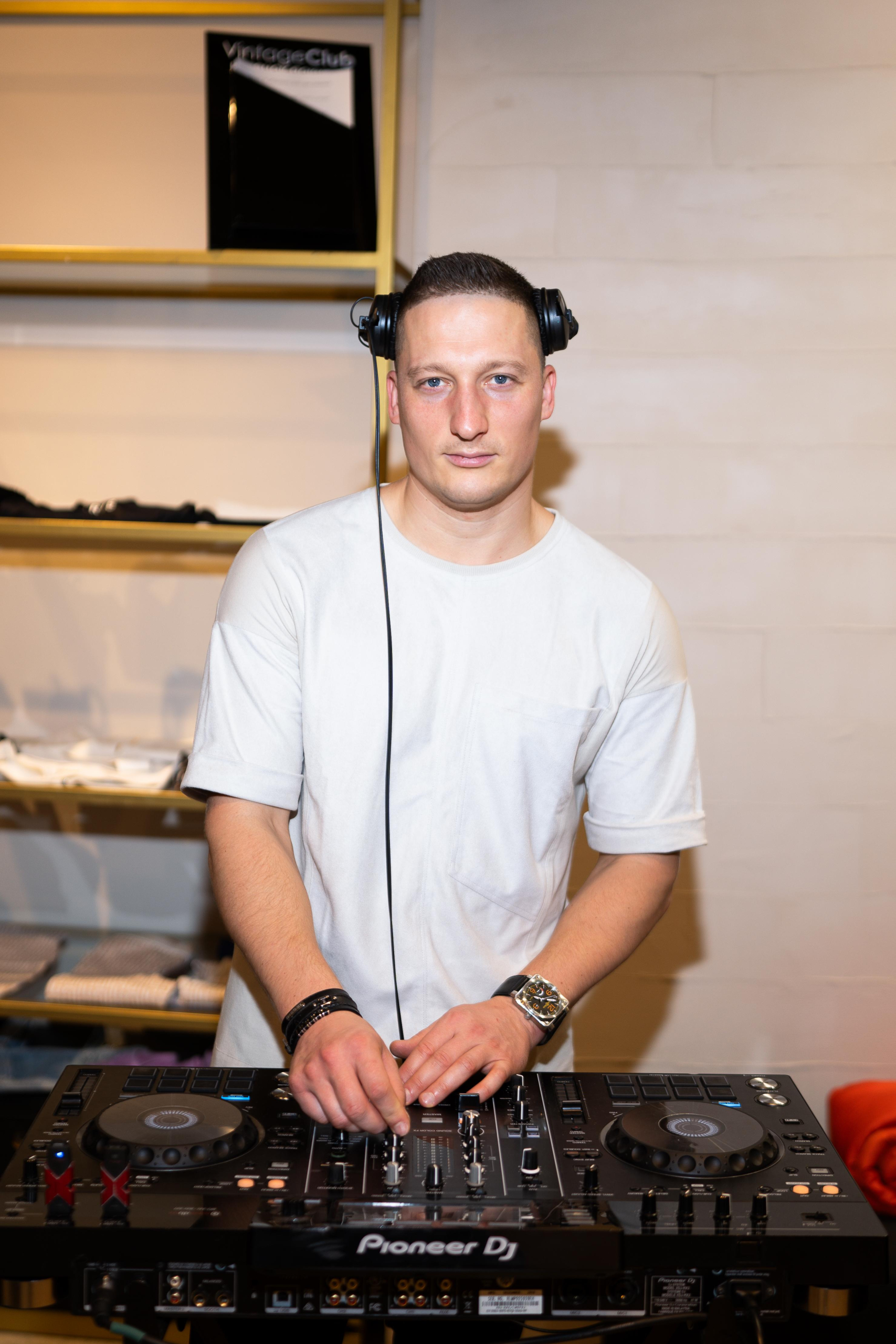 DJ Popov